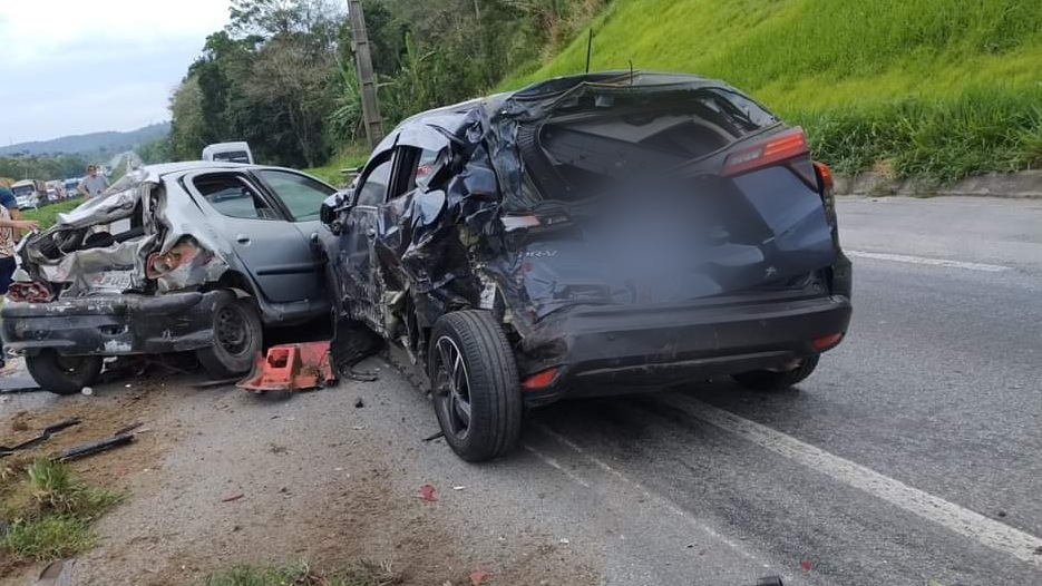 BR-277 foi liberada parcialmente na tarde desta quarta-feira